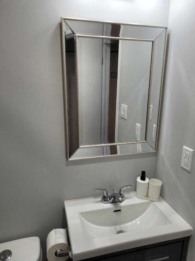 Guest House Basement - Master Bedrooms In Bayview Village Toronto Zewnętrze zdjęcie